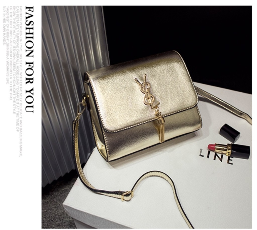 B1088 IDR.162.000 MATERIAL PU SIZE L30XH20XW13CM WEIGHT 450GR COLOR GOLD.jpg