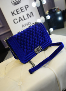 B968 IDR.185.OOO MATERIAL VELVET SIZE L26XH16CM WEIGHT 600GR COLOR BLUE,BLACK,RED (1)